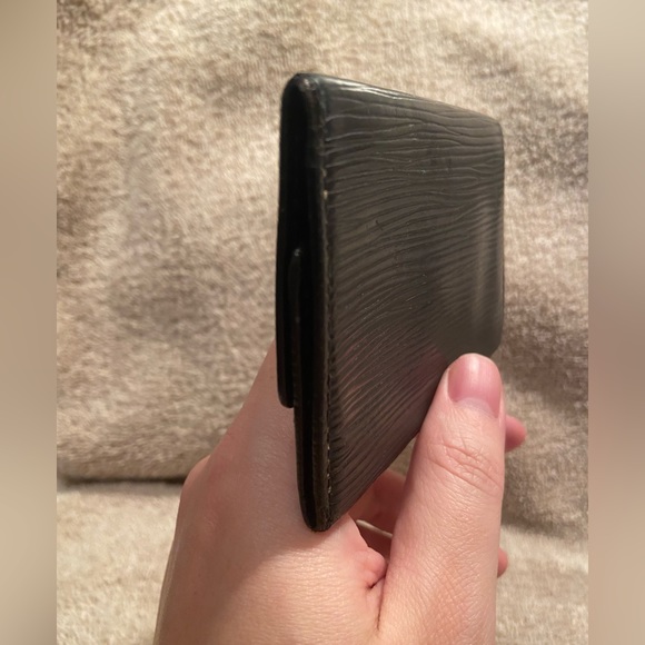 Louis Vuitton Black Epi Leather 6 Key Case - Picture 13 of 16